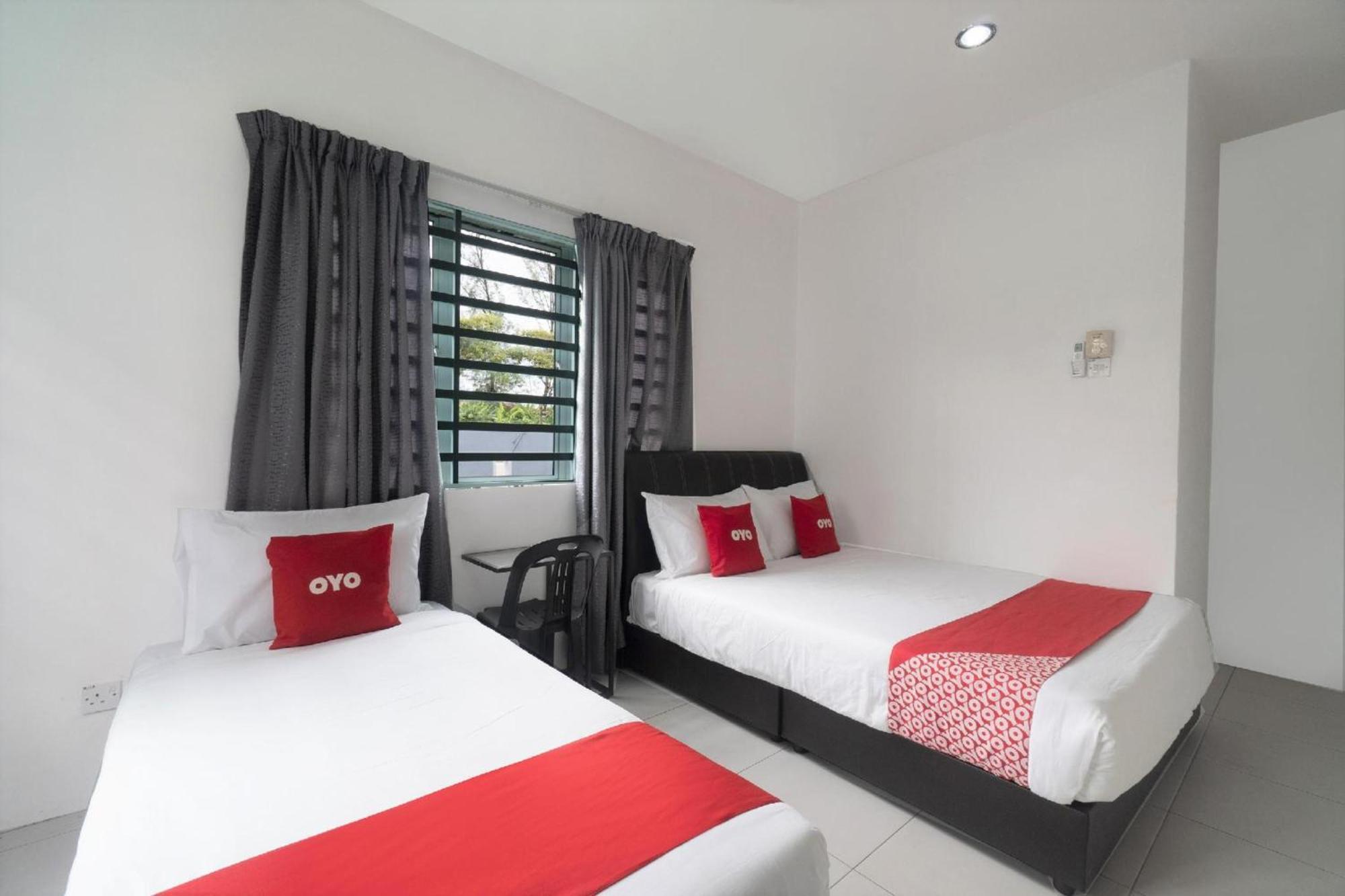 Oyo 91089 Motel Fasa 2B Seri Manjung Exteriör bild