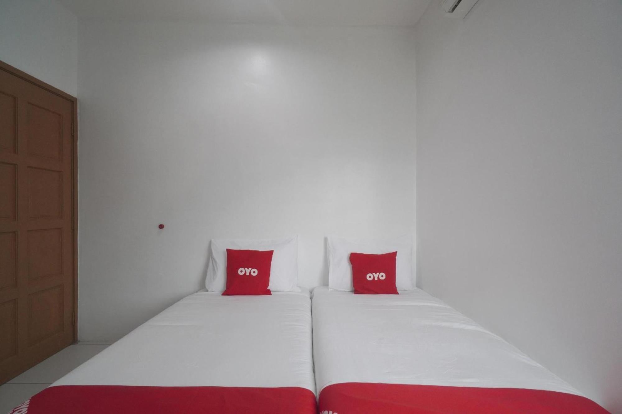 Oyo 91089 Motel Fasa 2B Seri Manjung Exteriör bild