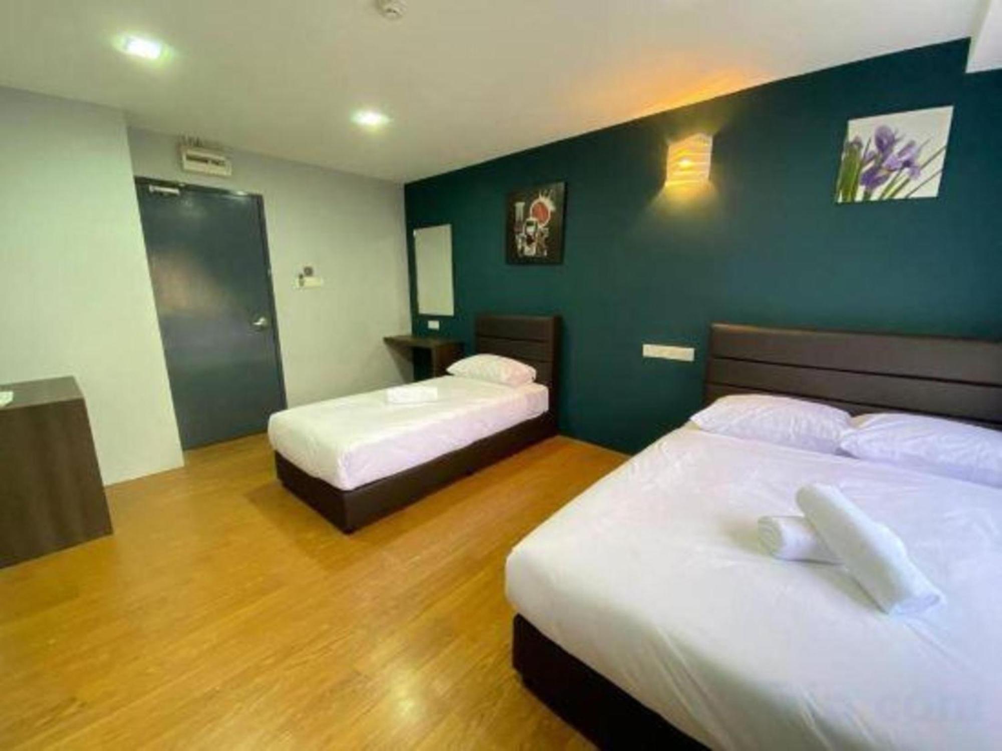 Oyo 91089 Motel Fasa 2B Seri Manjung Exteriör bild