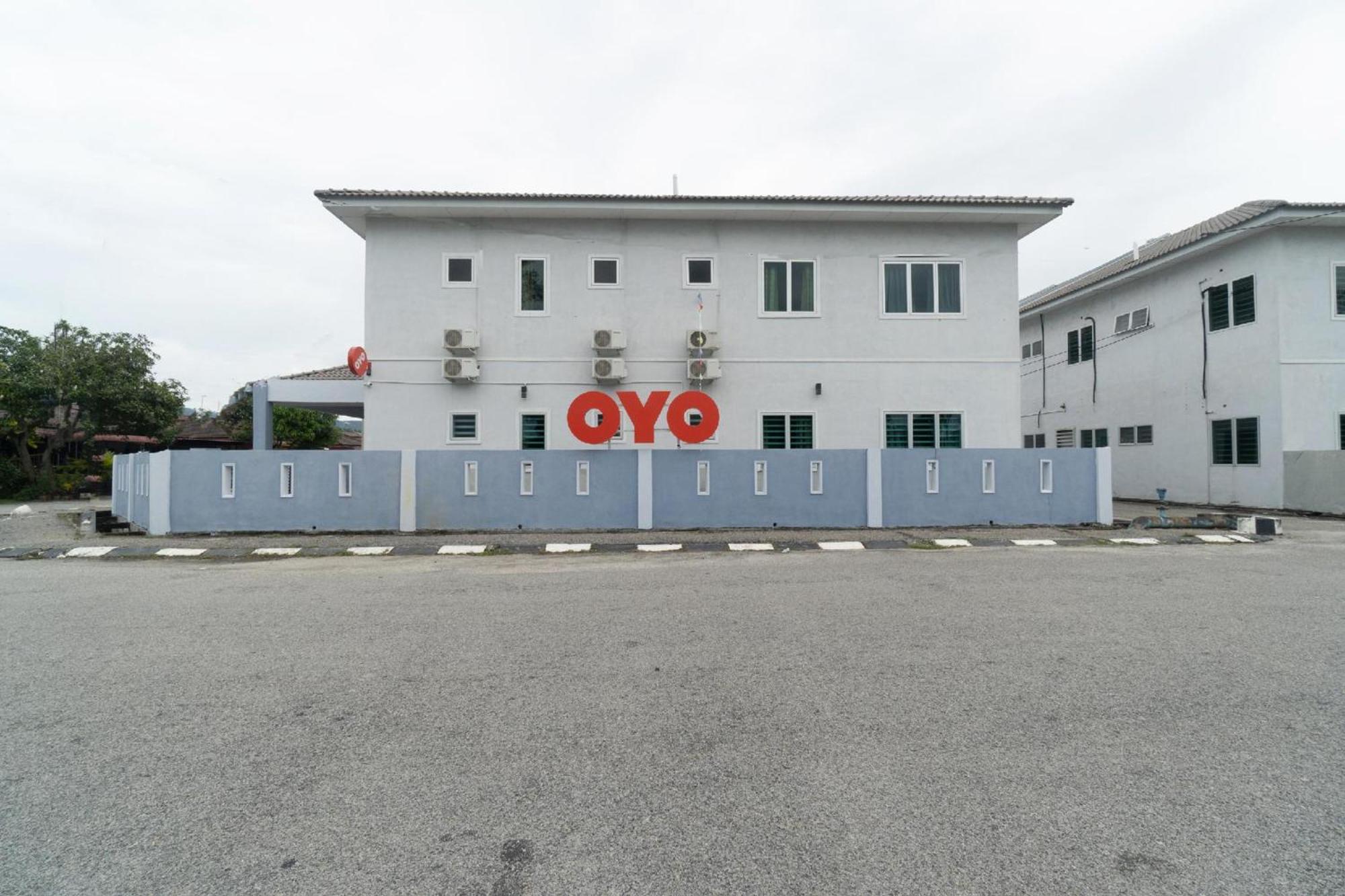 Oyo 91089 Motel Fasa 2B Seri Manjung Exteriör bild