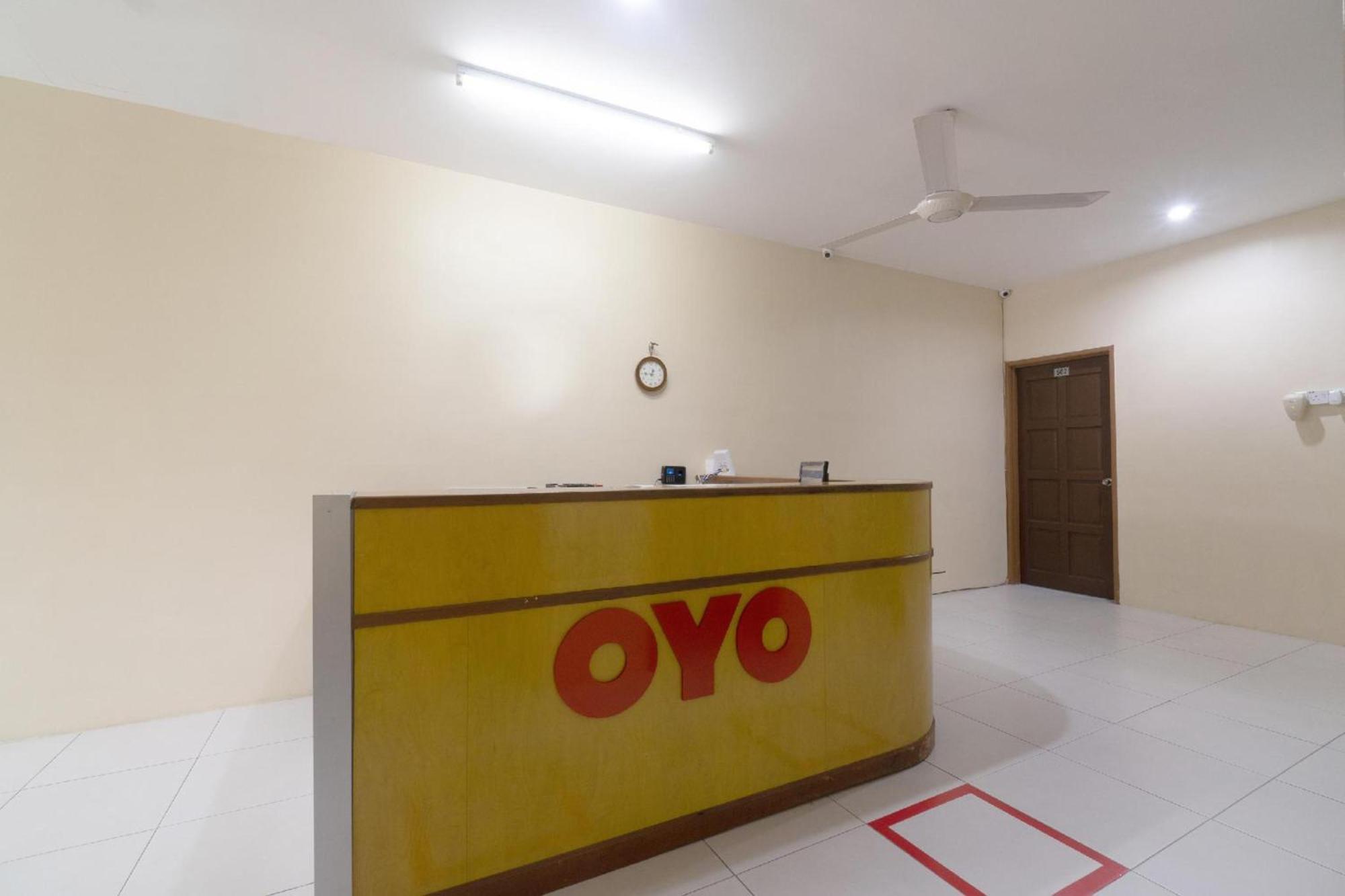 Oyo 91089 Motel Fasa 2B Seri Manjung Exteriör bild
