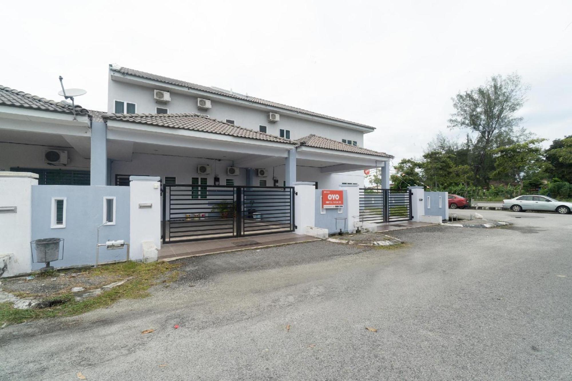Oyo 91089 Motel Fasa 2B Seri Manjung Exteriör bild